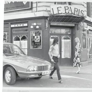 Images Dated 1971 December: 10 Dec 1971