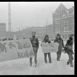 Images Dated 1971 November: 22 Nov 1971