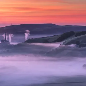 Peveril Castle, Autumn sunrise, Castleton, English Peak District. UK Peveril Castle, Autumn sunrise, Castleton, English Peak District. UK