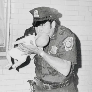 Images Dated 1970 August: 28 Aug 1970