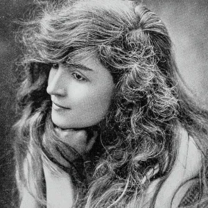 Portrait of 19th century stage celebrities: Cora Urquhart, Mrs James Brown Potter