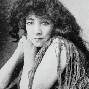 Portrait of 19th century stage celebrities: Sarah Bernhardt
