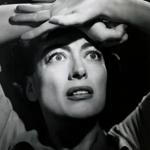 Hollywood Glamour Poster Print Collection: Joan Crawford
