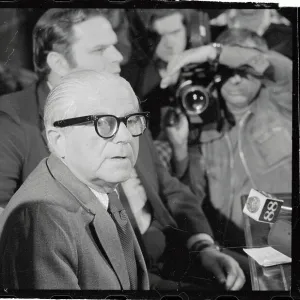 Images Dated 1975 October: 18 Oct 1975