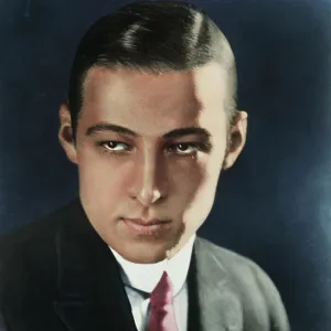 Hollywood Glamour Poster Print Collection: Rudolph Valentino