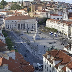 Praca do Rossio square with the National Theatre, Teatro Nacional Dona Maria II and the Dom Pedro IV column, Lisbon, Portugal, Europe