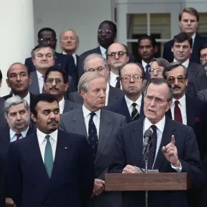 Images Dated 1990 December: 17 Dec 1990