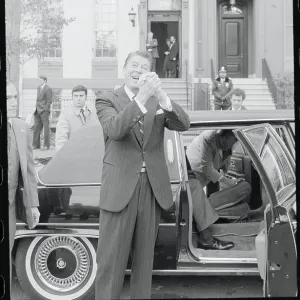 Images Dated 1980 November: 18 Nov 1980