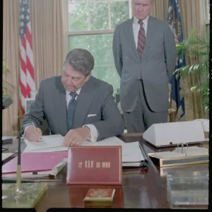 Images Dated 1986 September: 15 Sep 1986