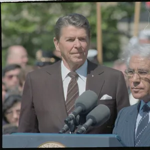 Images Dated 1985 April: 24 Apr 1985
