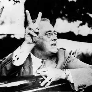 Presidential V-Sign Print of Franklin Delano Roosevelt Presidential V-Sign Print of Franklin Delano Roosevelt