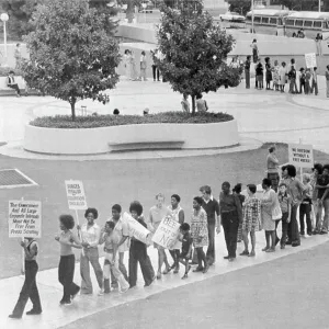 Images Dated 1976 September: 10 Sep 1976