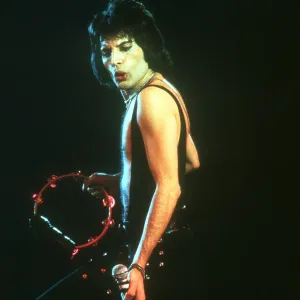 Queen Performing in LA Queen Performing in LA