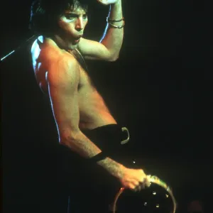 Queen Performing in LA Queen Performing in LA