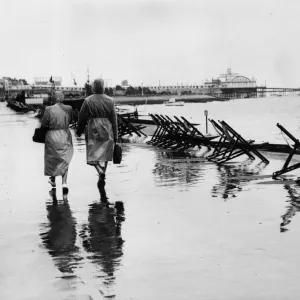 The Great British Seaside Metal Print Collection: Southend-on-Sea