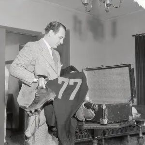 Red Grange Retiring Soon