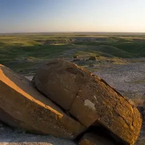 Red Rock Coulee, Writing-On-Stone Provincial Park, Alberta, Canada Red Rock Coulee, Writing-On-Stone Provincial Park, Alberta, Canada