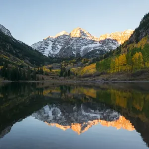 Full reflection of Maroon bells autumn, Colorado Full reflection of Maroon bells autumn, Colorado