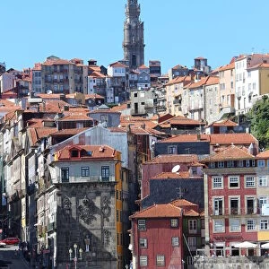 Ribeira district in Porto from Vila Nova de Gaia
