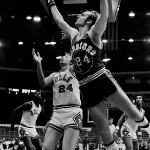 Rick Berry of the Golden State Warriors in the 1974-1975 season at the Chicago Stadium in Chicago, Il Rick Berry of the Golden State Warriors in the 1974-1975 season at the Chicago Stadium in Chicago, Il