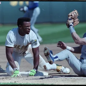 Images Dated 1989 October: 4 Oct 1989
