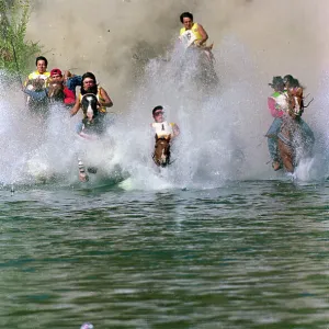 Images Dated 1987 August: 8 Aug 1987