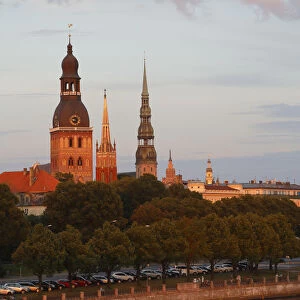 Riga Cathedral, St. Petrik Riche, banks of the Daugava River, from the Vansu-Brucke oder Vansu Tilts, Riga, Latvia