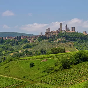 Rolling hills landscape, San Gimignano, Tuscany, Italy