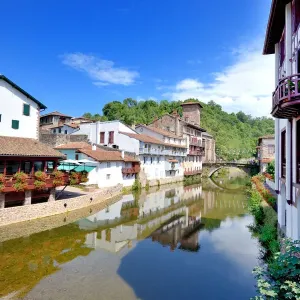 Roman Bridge over the Nive, Saint-Jean-Pied-de-Port Roman Bridge over the Nive, Saint-Jean-Pied-de-Port