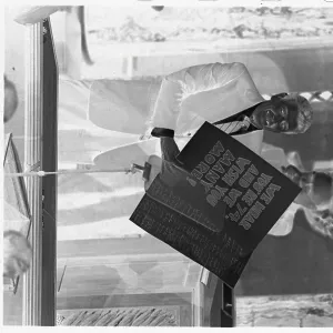 Images Dated 1985 February: 6 Feb 1985