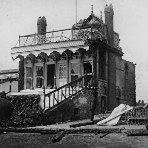 Royal Box in the grandstand at Hurst Park Racecourse burnt down by Suffragettes