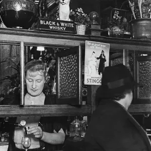 Saloon Bar At The Crooked Billet Saloon Bar At The Crooked Billet