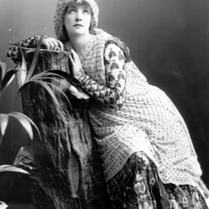 Legends And Icon Prints: Sarah Bernhardt (1844-1923)