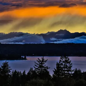 Scenic view of Olympic Mountains and Dyes Inlet at sunset, Bremerton, Washington State, USA