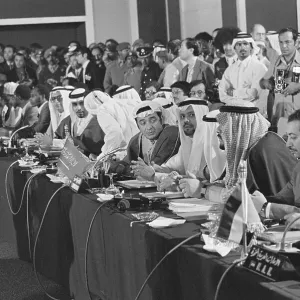 Images Dated 1976 December: 15 Dec 1976