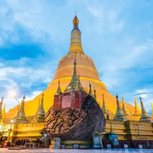 Pagode de Shwemadaw en Birmanie. Pagode de Shwemadaw en Birmanie.