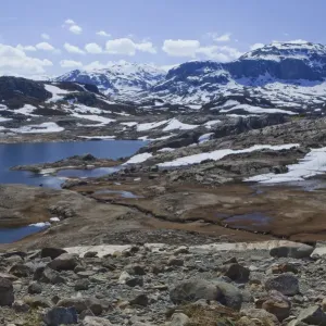 Snow-capped mountains in Jotunheimen National Park, Norway, Scandinavia, Europe Snow-capped mountains in Jotunheimen National Park, Norway, Scandinavia, Europe
