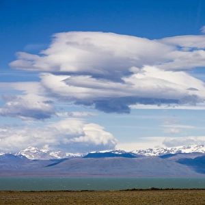 Snowcapped mountains alongside Argentino Lake