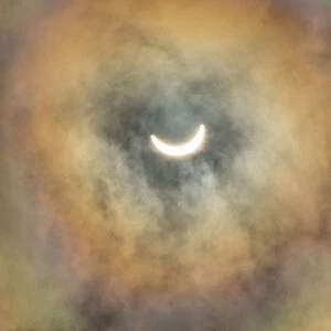 solar eclipse 2015 halo colours