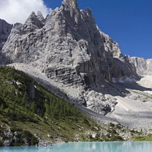 Sorapiss Lake and Mount Dito di Dio, 2603 m, Gruppo del Sorapiss, Dolomites, Alto Adige, South Tirol, Alps, Italy, Europe