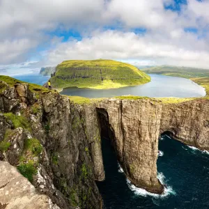 Sorvagsvatn, Leitisvatn lake hanging over the Atlantic Ocean, Faroe Islands Sorvagsvatn, Leitisvatn lake hanging over the Atlantic Ocean, Faroe Islands
