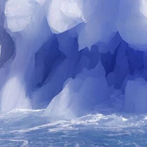 South Georgia, Iris Bay, iceberg, close-up