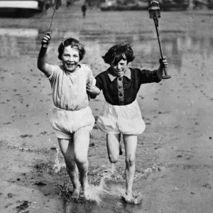Southend-on-Sea Beach Scene Print Southend-on-Sea Beach Scene Print
