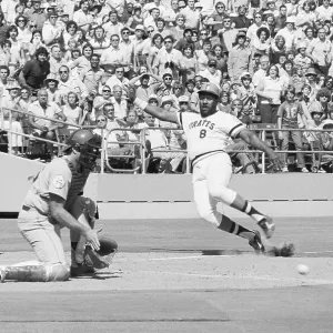 Images Dated 1976 April: 18 Apr 1976