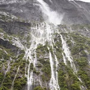 Stirling Falls, 155m, in Milford Sound, Fiordland National Park, Southland Region, New Zealand