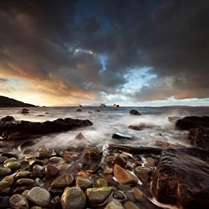 Global Landscape Views Jigsaw Puzzle Collection: Angus Clyne Landscapes