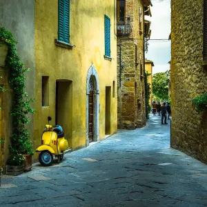 Pienza Street Scene Print
