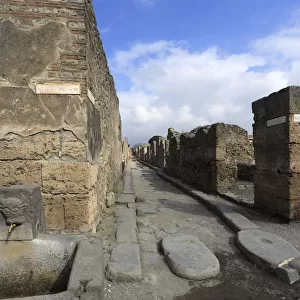 Street scene in Pompeii