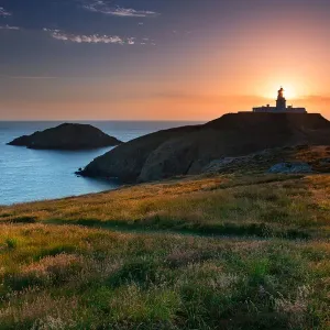 Faro de Strumble Head al atardecer. Faro de Strumble Head al atardecer.