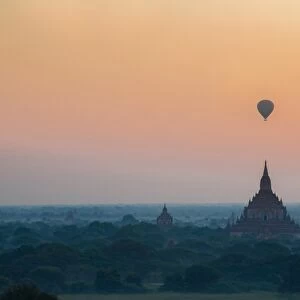 Sulamani pagoda temple with Hot air bolloon in the morining fog and sunrise before earthquake bagan, Myanmar